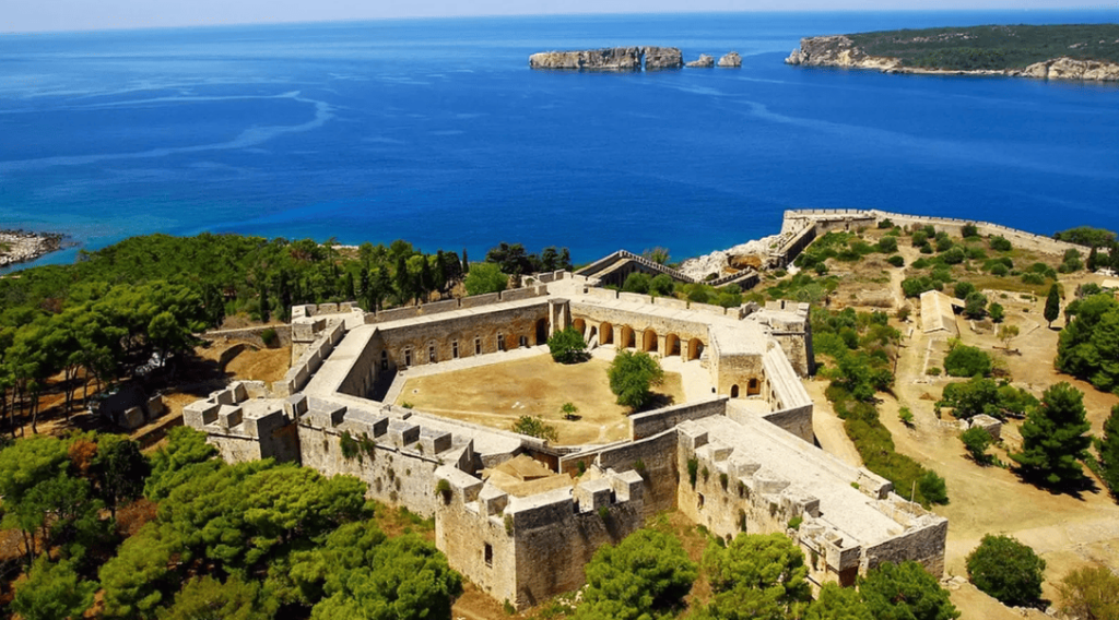 Discover the Palace of Nestor